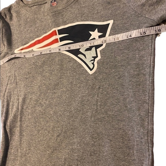 𝅺patriots long sleeve Tshirt size large 14/16 - Picture 3 of 6